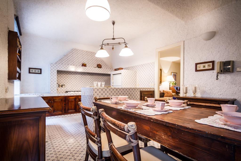 Lake Charming Apartment Cernobbio Ruang foto